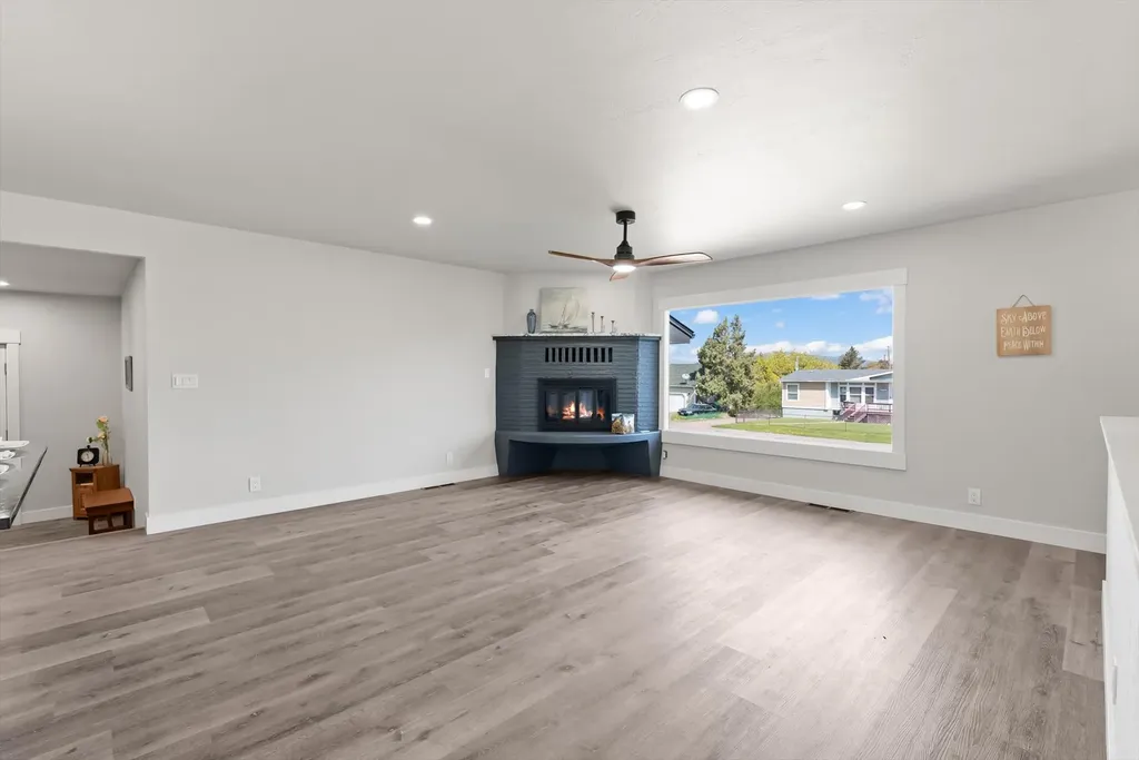 810 15th Avenue E Polson MT 59860