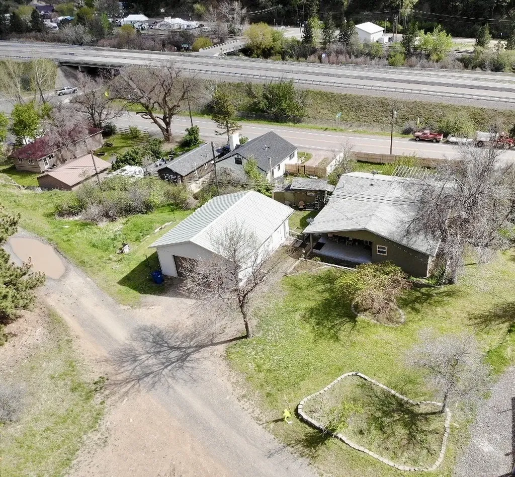 365 High Street Wolf Creek MT 59648