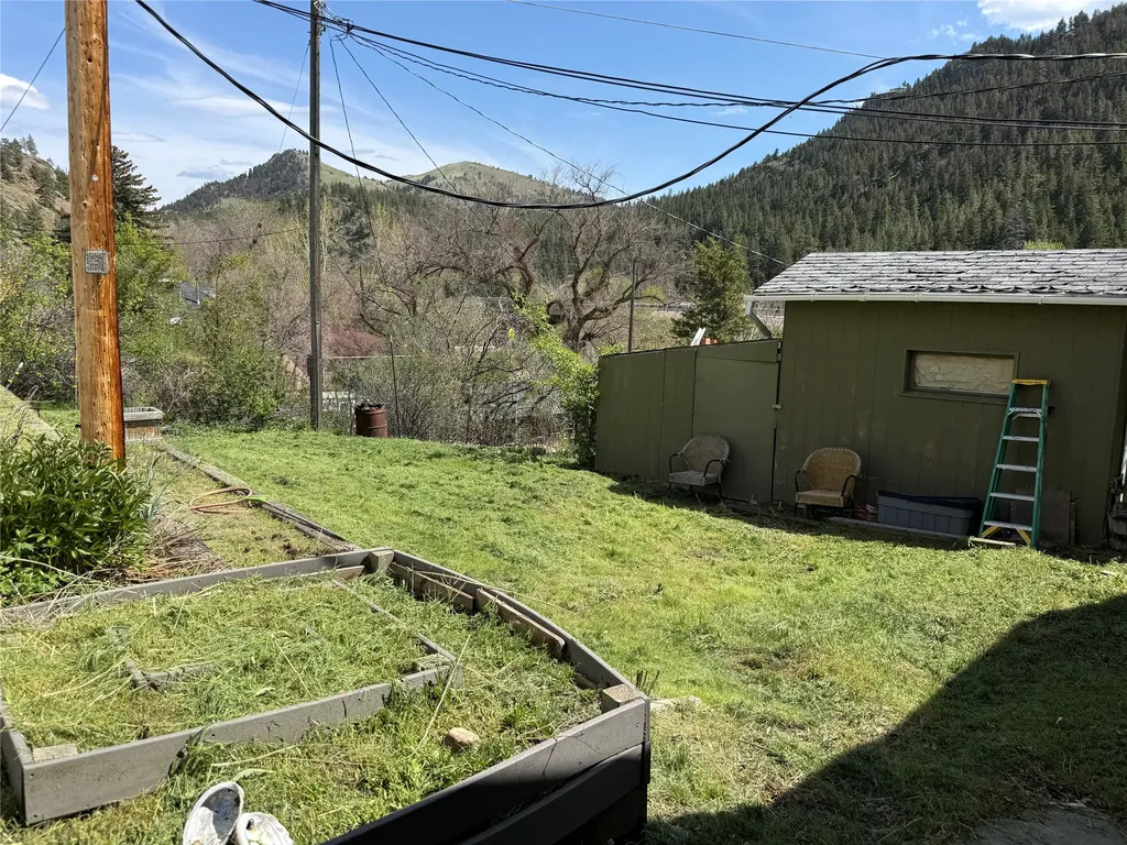 365 High Street Wolf Creek MT 59648