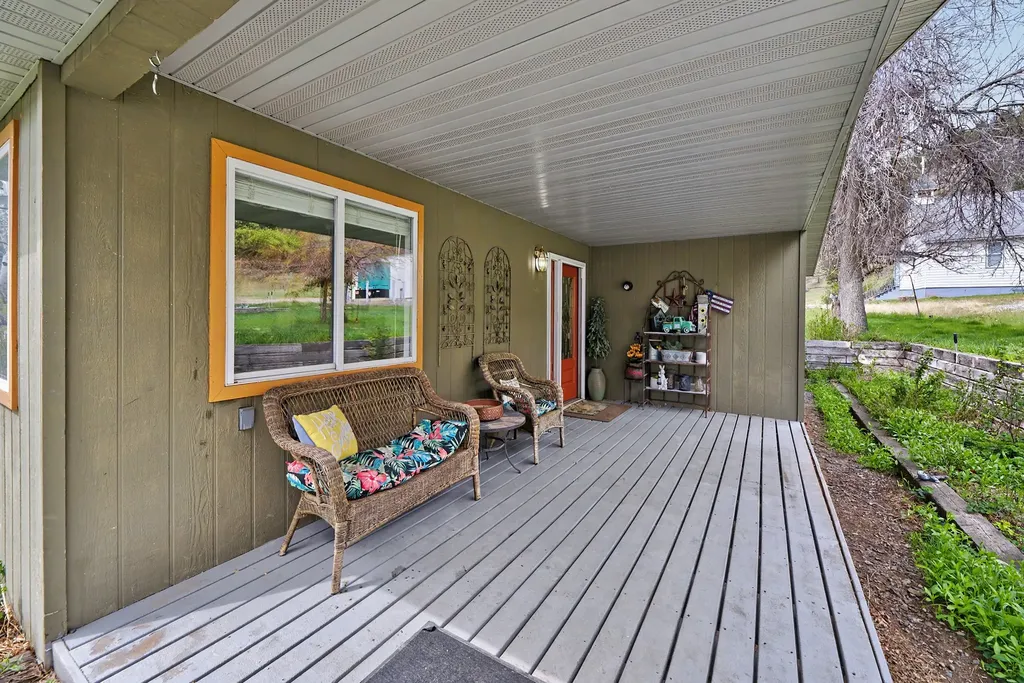 365 High Street Wolf Creek MT 59648