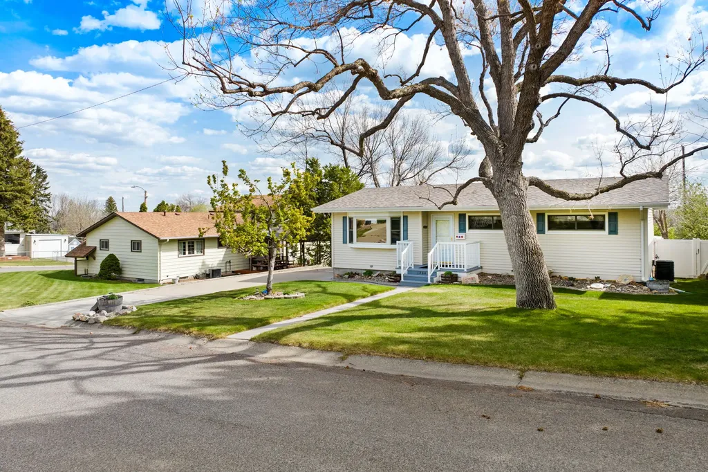 1304 Avenue C NW Great Falls MT 59404