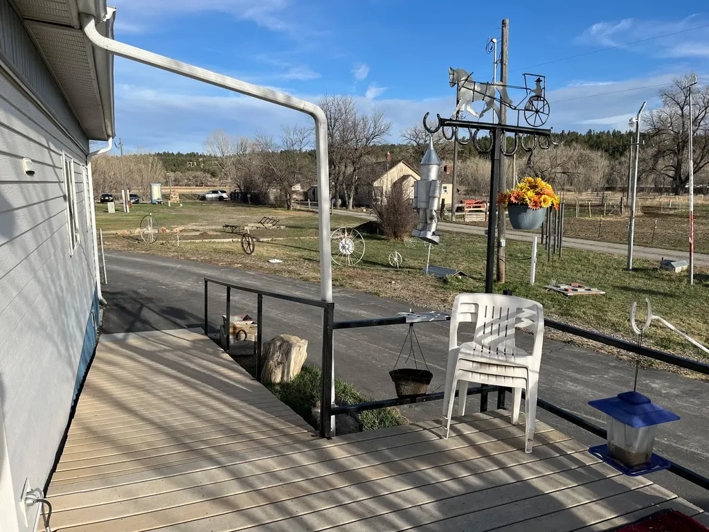 4 Arrowhead Road Roundup MT 59072
