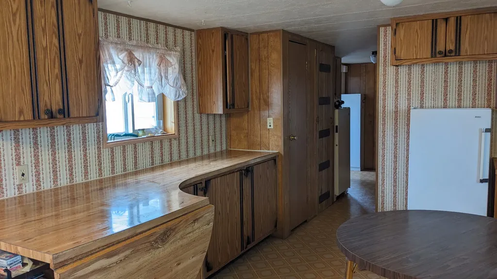 4 Arrowhead Road Roundup MT 59072