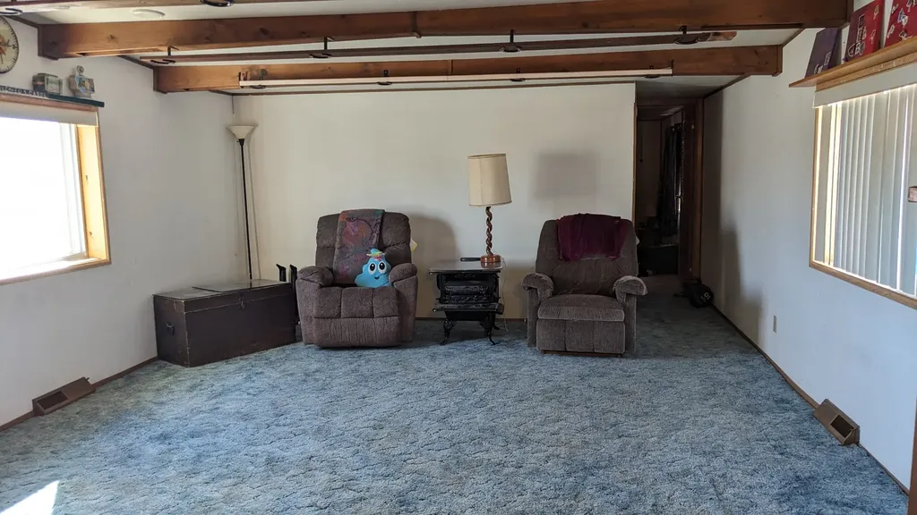 4 Arrowhead Road Roundup MT 59072
