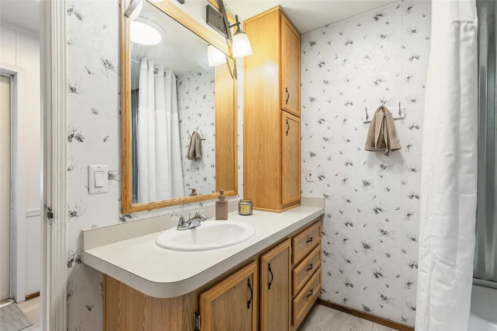 209 Whipps Lane Lakeside MT 59922