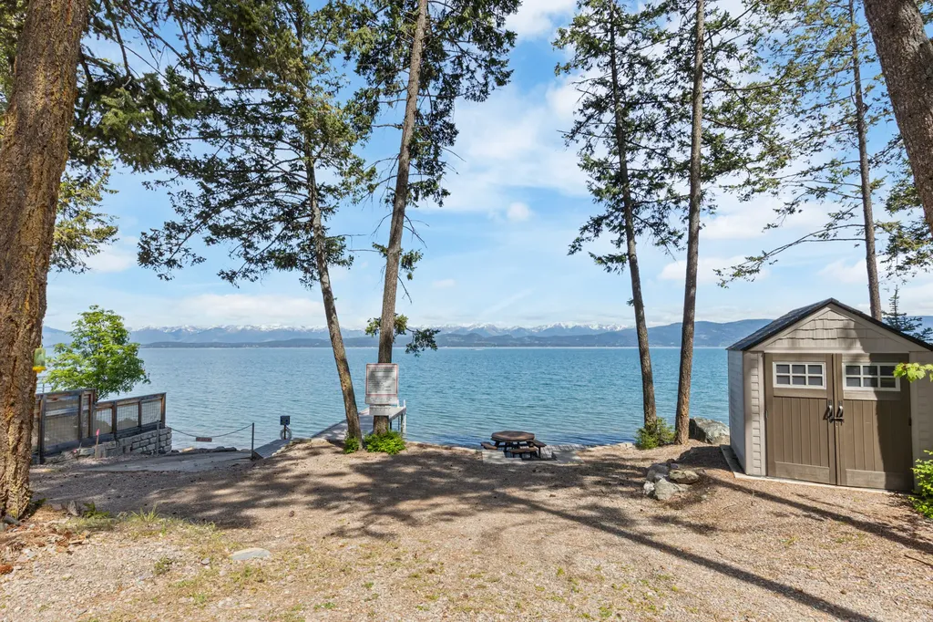 209 Whipps Lane Lakeside MT 59922
