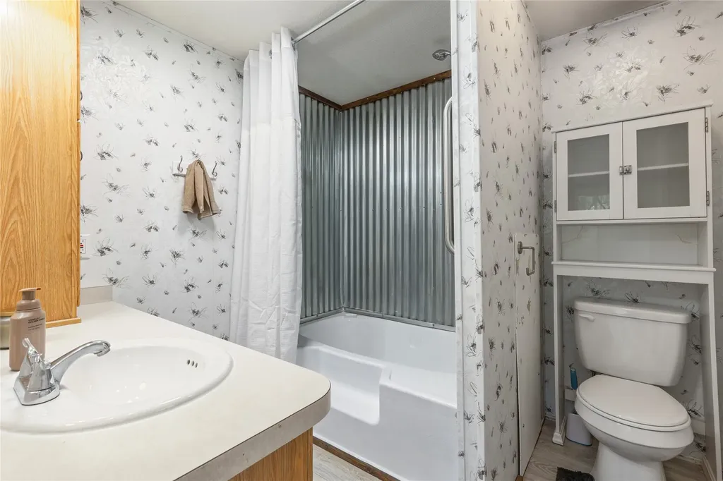 209 Whipps Lane Lakeside MT 59922