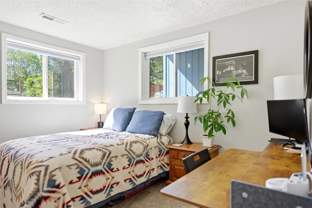 19 Russell Park W Missoula MT 59801
