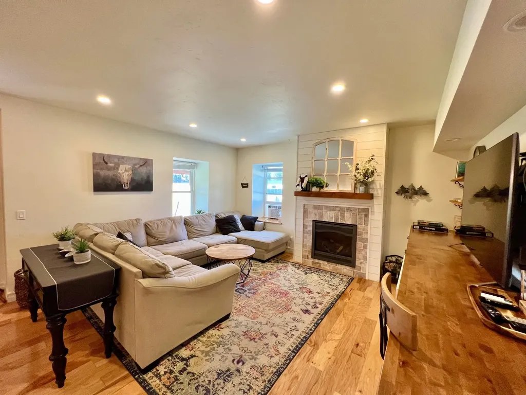 205 Kinnikinnick Lane Columbia Falls MT 59912