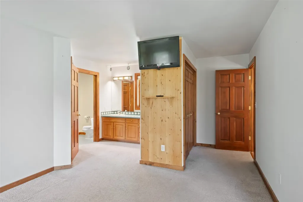 11300 Sleeman Creek Road Lolo MT 59847