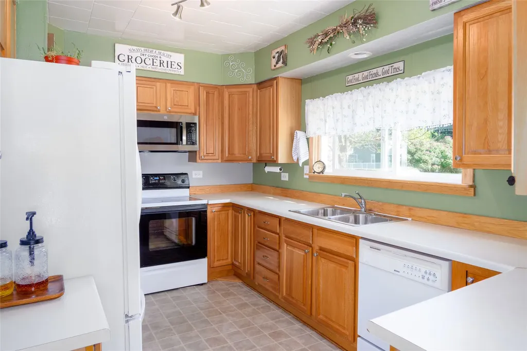 1302 Montana Avenue Libby MT 59923