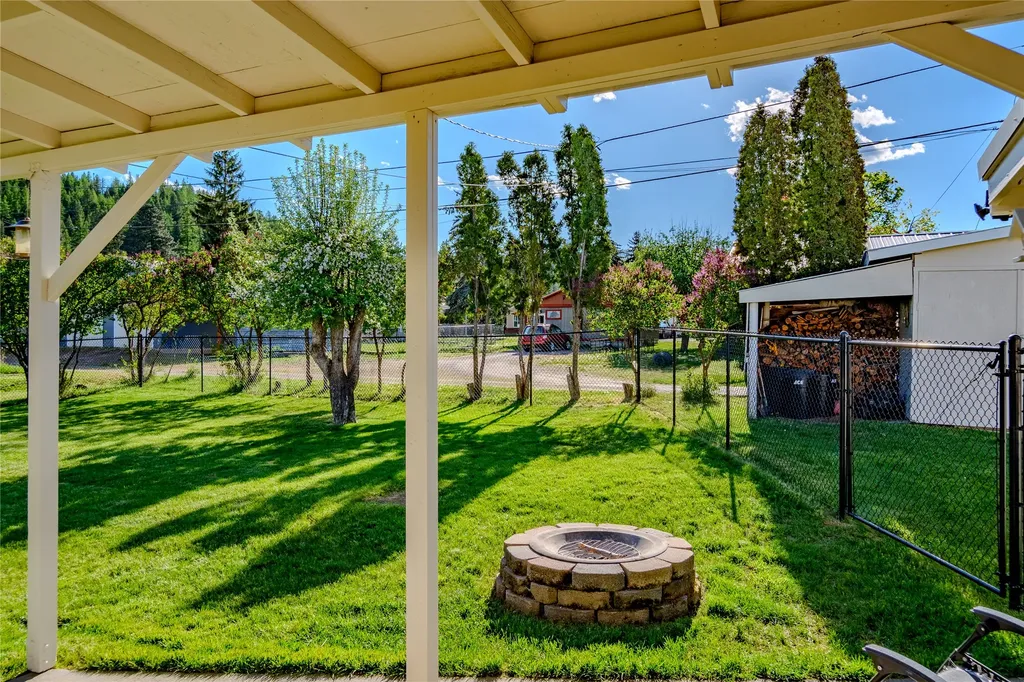 1302 Montana Avenue Libby MT 59923