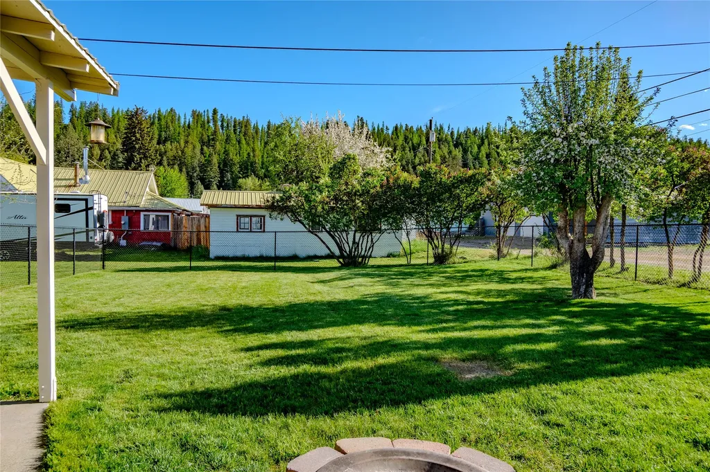 1302 Montana Avenue Libby MT 59923