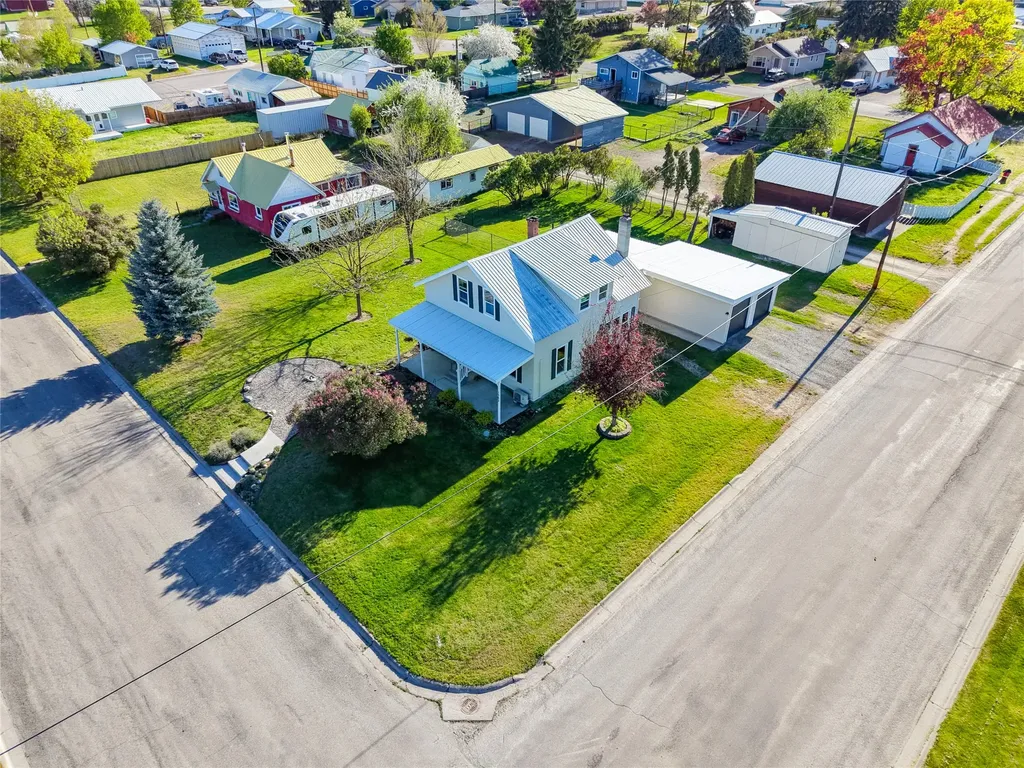 1302 Montana Avenue Libby MT 59923