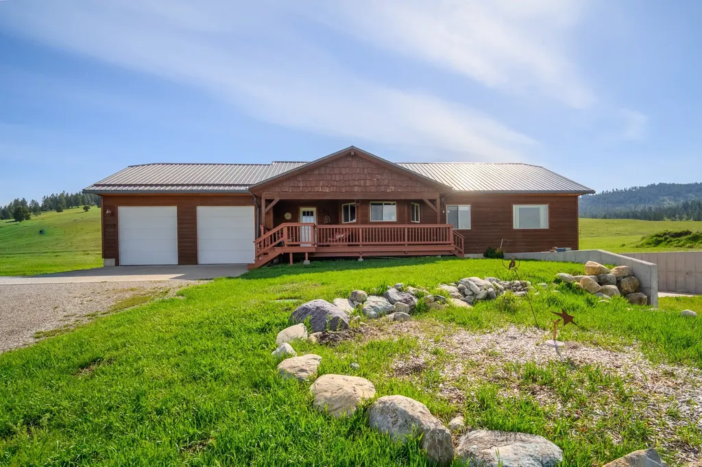 1073 Smith Lake Road Kalispell MT 59901