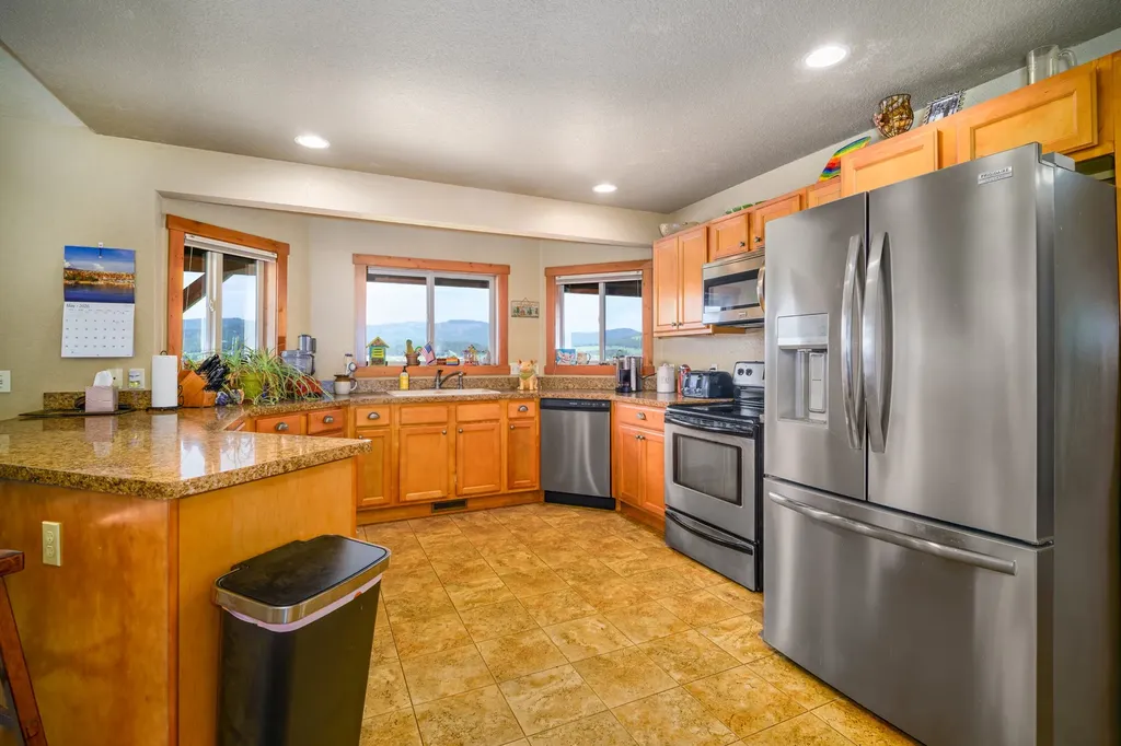 1073 Smith Lake Road Kalispell MT 59901