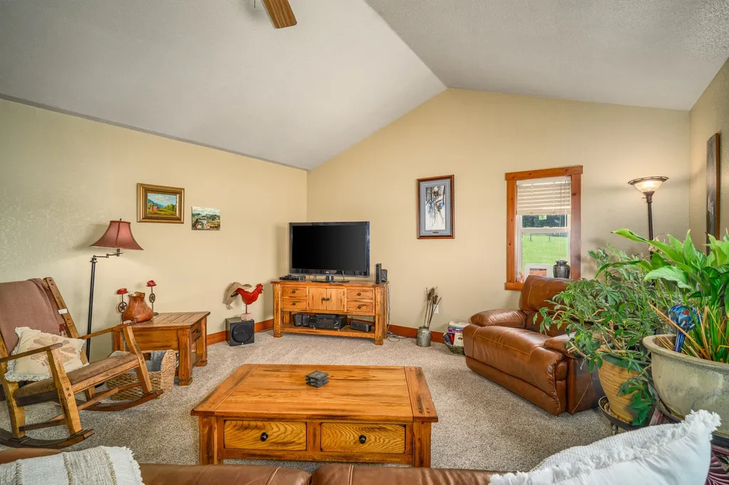 1073 Smith Lake Road Kalispell MT 59901