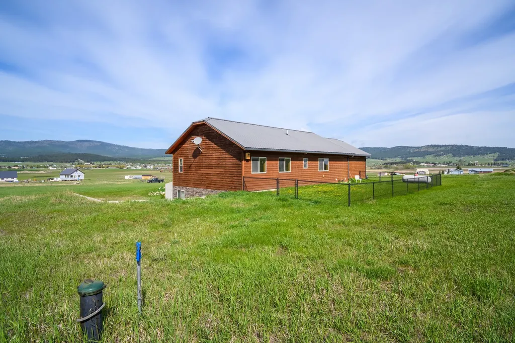 1073 Smith Lake Road Kalispell MT 59901