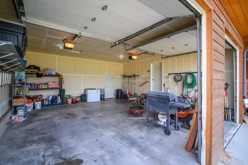 1073 Smith Lake Road Kalispell MT 59901