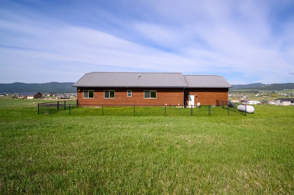 1073 Smith Lake Road Kalispell MT 59901