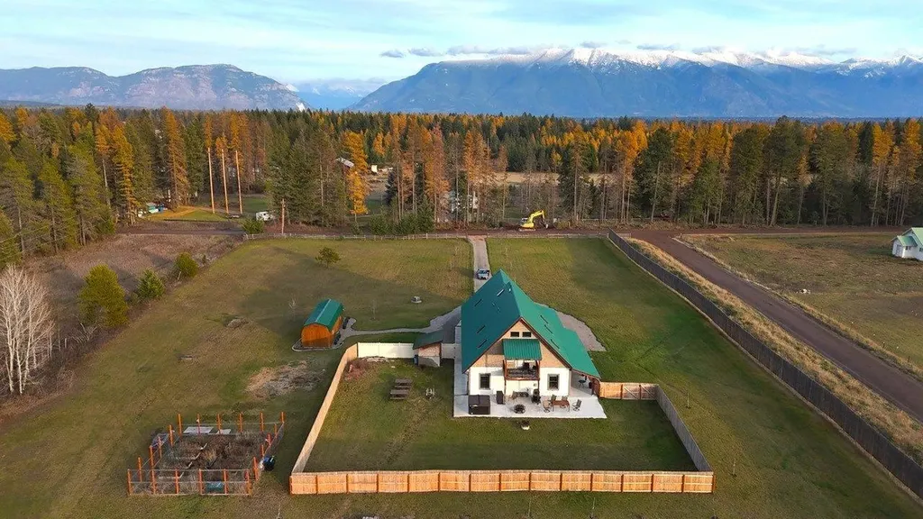 205 Kinnikinnick Lane Columbia Falls MT 59912