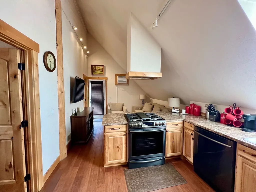 205 Kinnikinnick Lane Columbia Falls MT 59912
