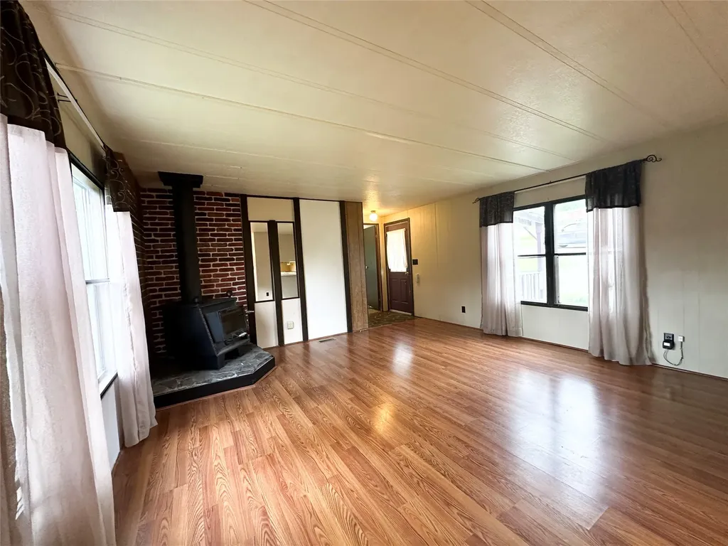 208 E Haley Avenue Thompson Falls MT 59873