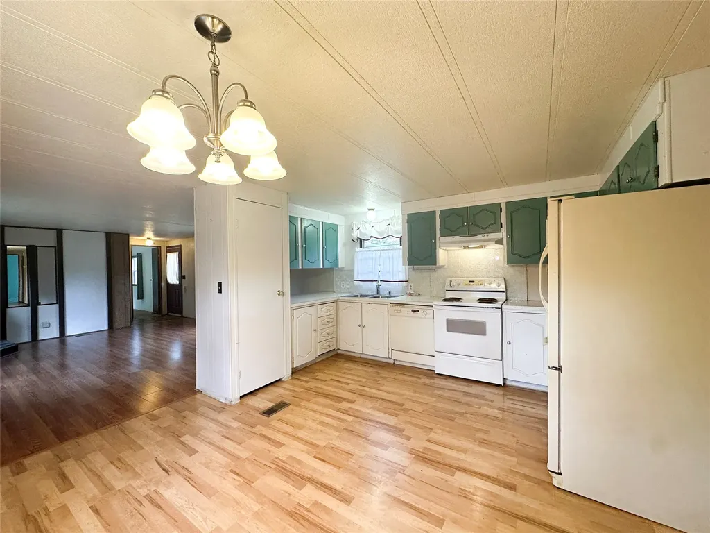 208 E Haley Avenue Thompson Falls MT 59873