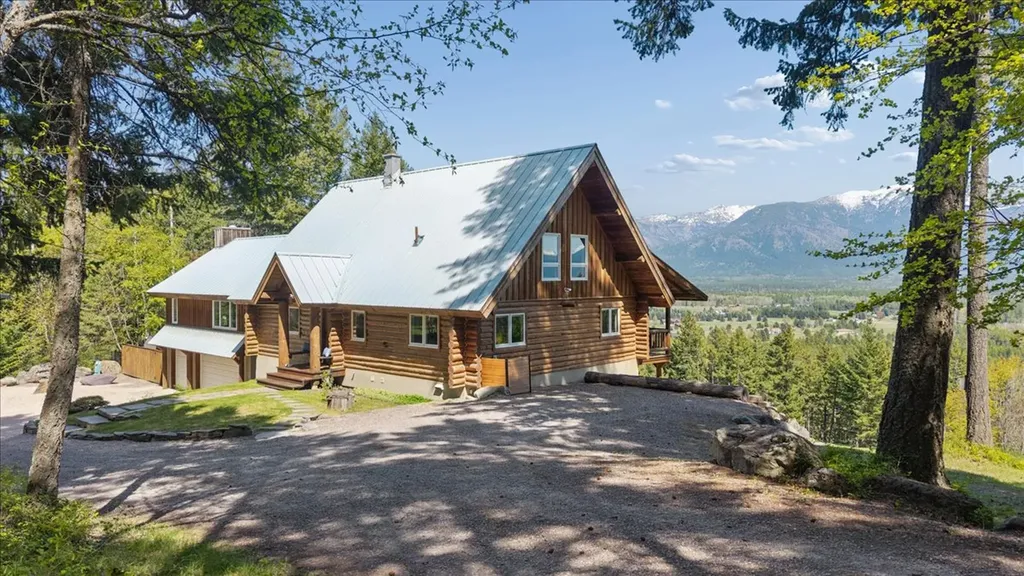 1285 Swan Hill Drive Bigfork MT 59911