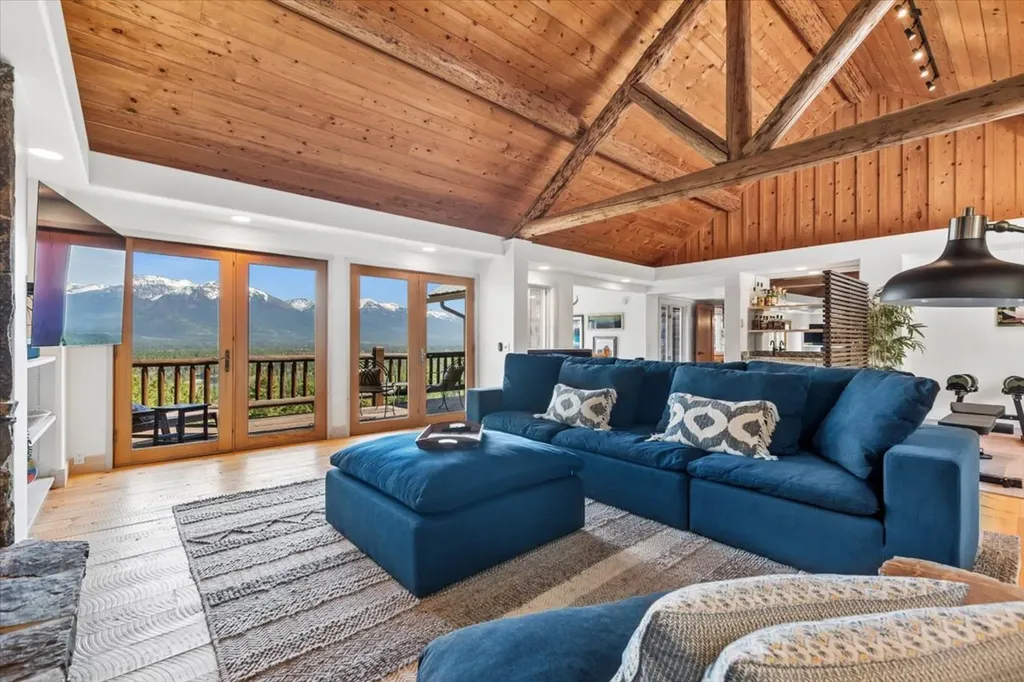 1285 Swan Hill Drive Bigfork MT 59911