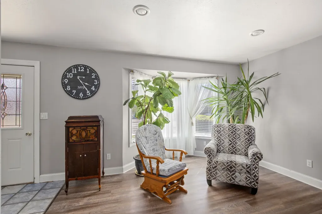 629 2nd Avenue S Fairfield MT 59436