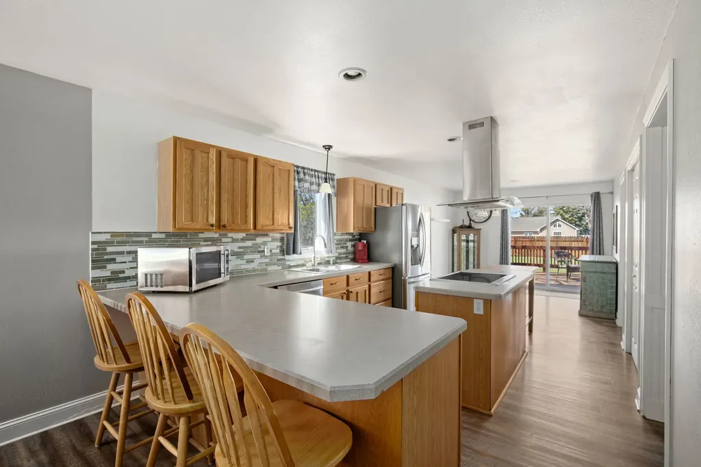 629 2nd Avenue S Fairfield MT 59436