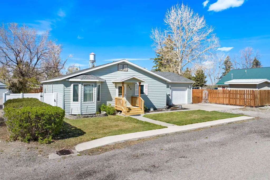 629 2nd Avenue S Fairfield MT 59436