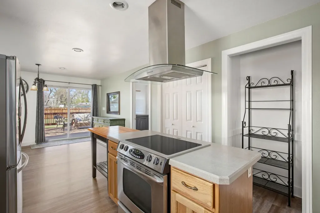 629 2nd Avenue S Fairfield MT 59436