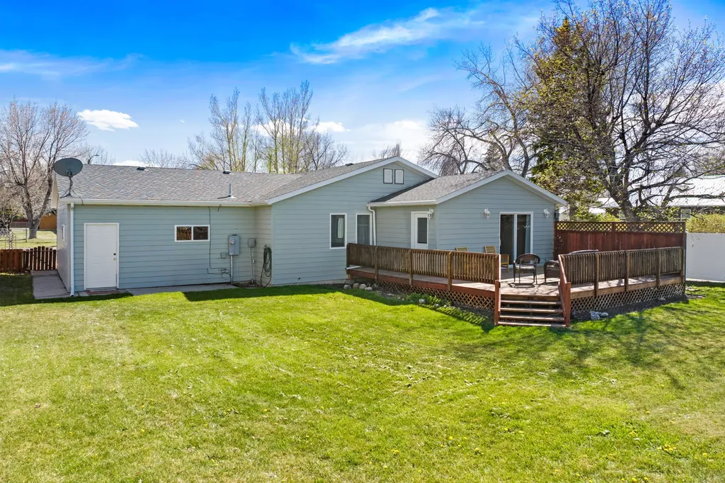629 2nd Avenue S Fairfield MT 59436