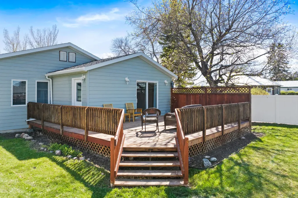 629 2nd Avenue S Fairfield MT 59436
