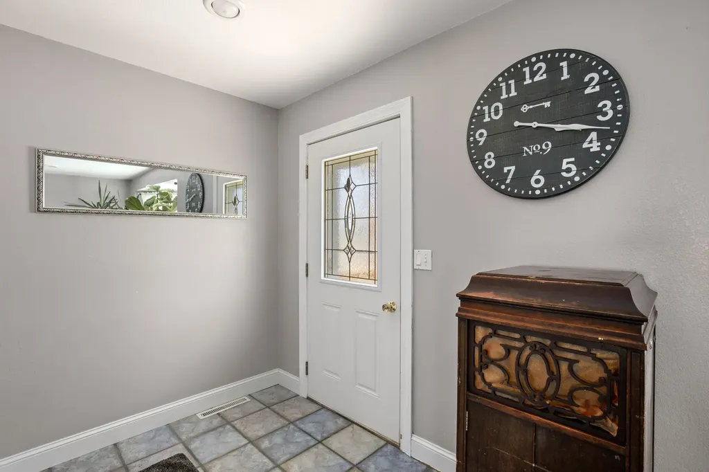 629 2nd Avenue S Fairfield MT 59436