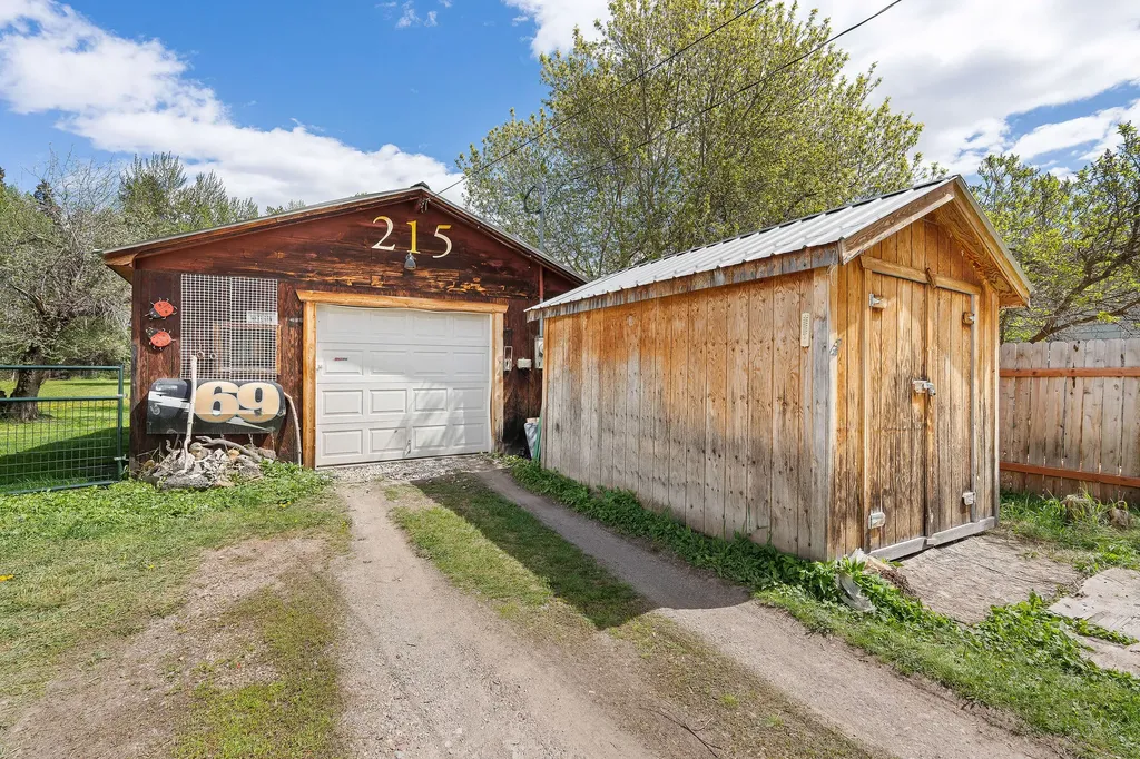 215 Caroline Road Kalispell MT 59901