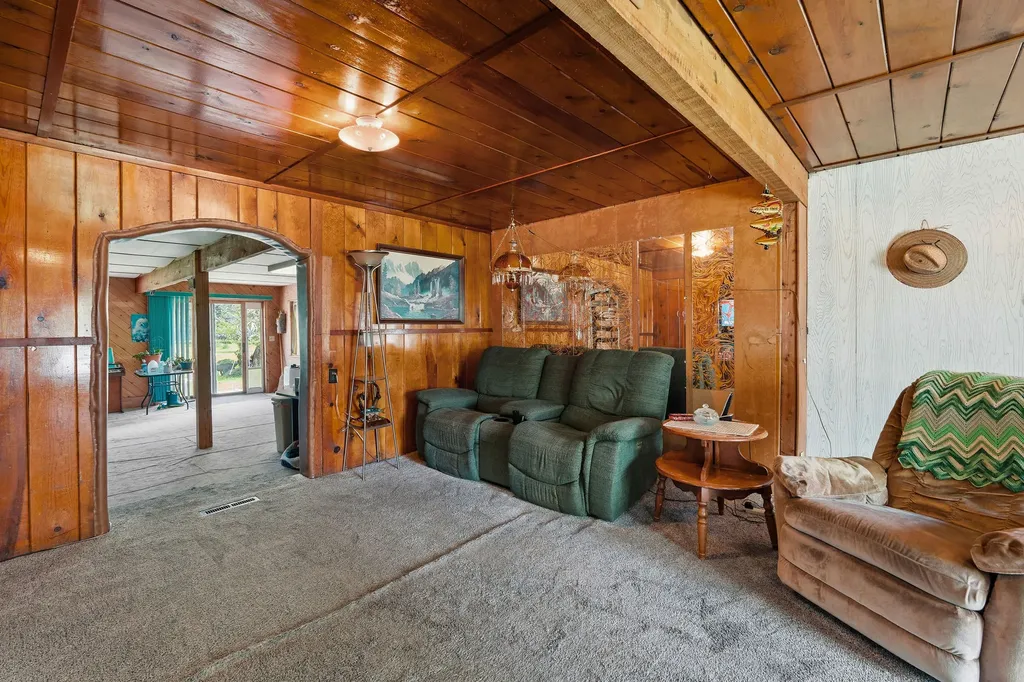 215 Caroline Road Kalispell MT 59901