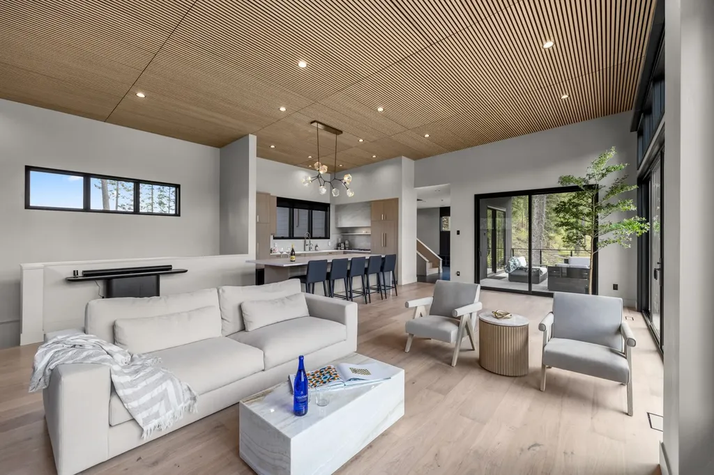 691 Lm Beach Lane Whitefish MT 59937