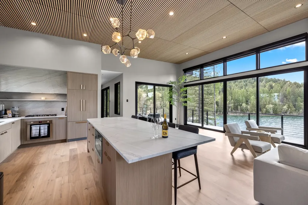 691 Lm Beach Lane Whitefish MT 59937
