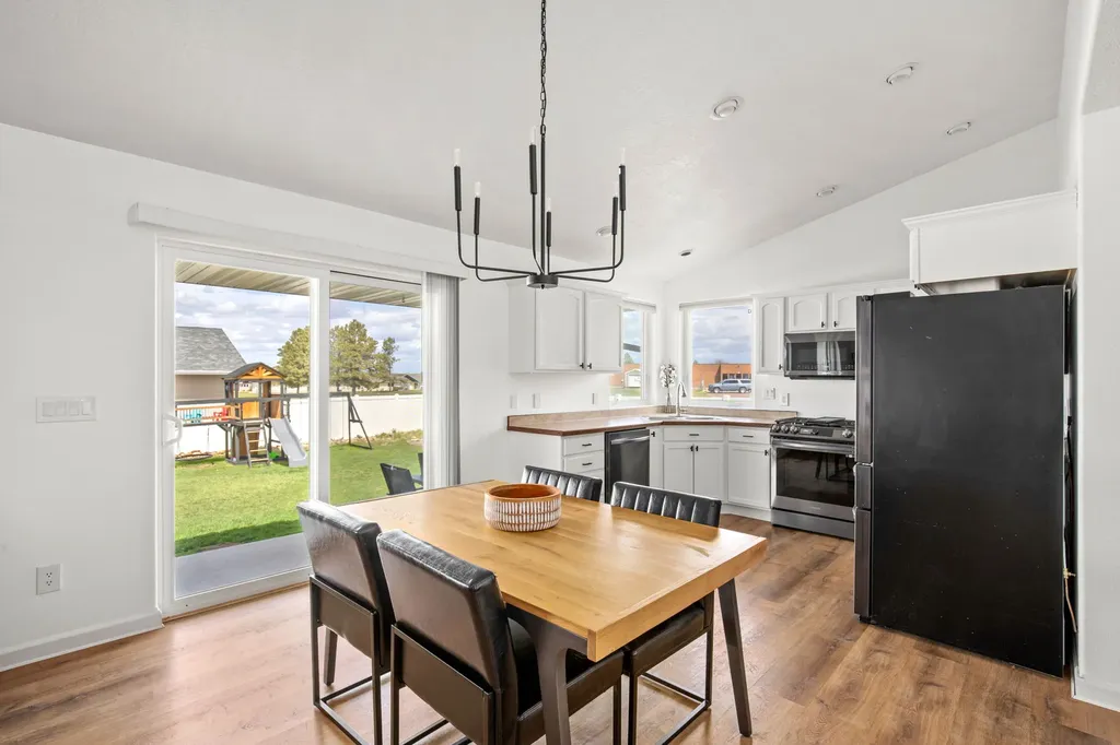 117 33rd Avenue NE Great Falls MT 59404