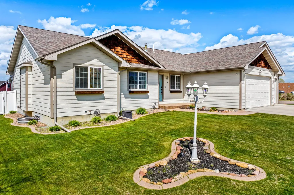 117 33rd Avenue NE Great Falls MT 59404