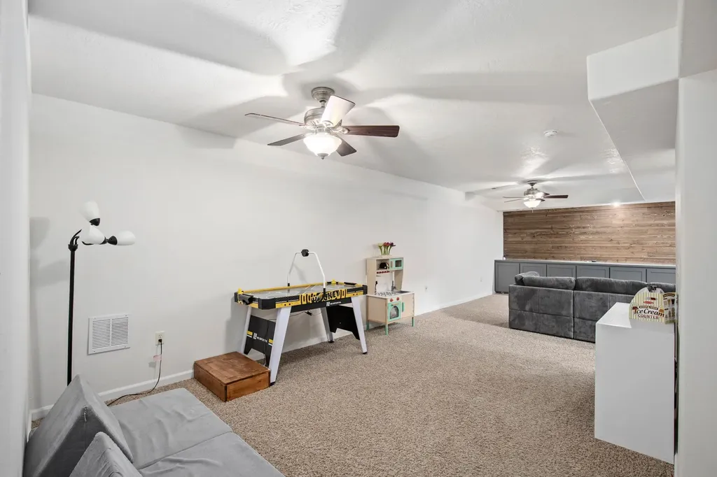 117 33rd Avenue NE Great Falls MT 59404