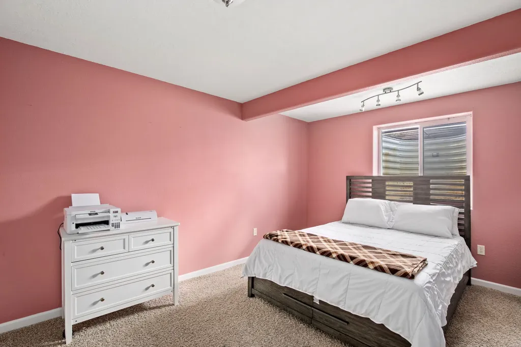 117 33rd Avenue NE Great Falls MT 59404