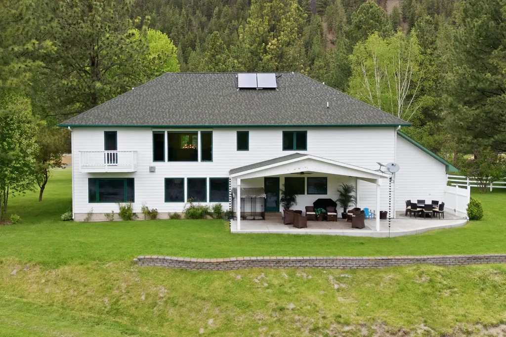 29109 Hwy 10 W Huson MT 59846