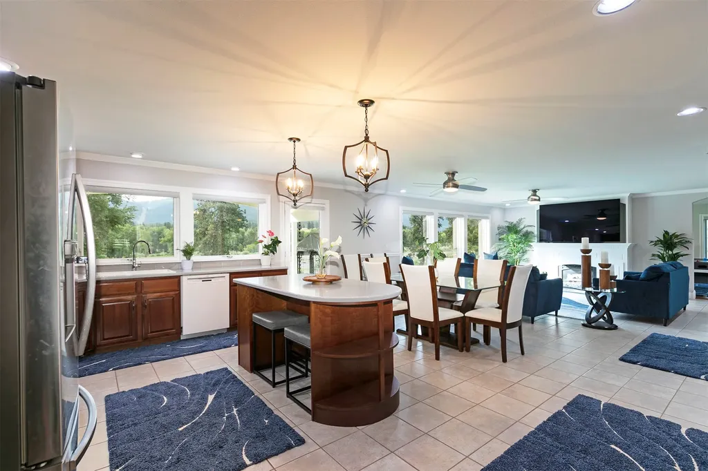 29109 Hwy 10 W Huson MT 59846