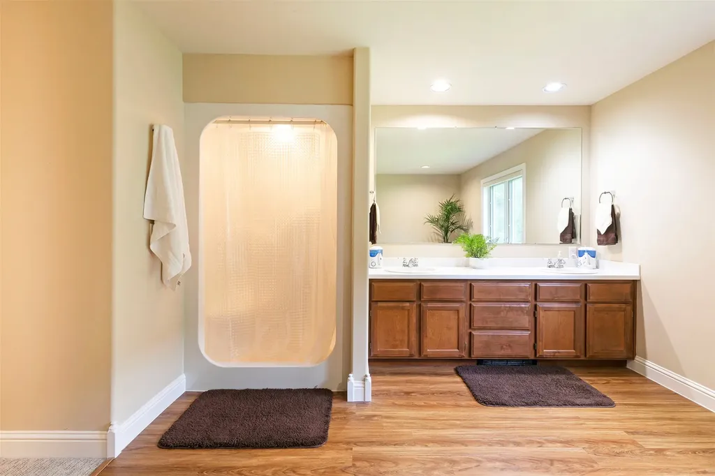 29109 Hwy 10 W Huson MT 59846