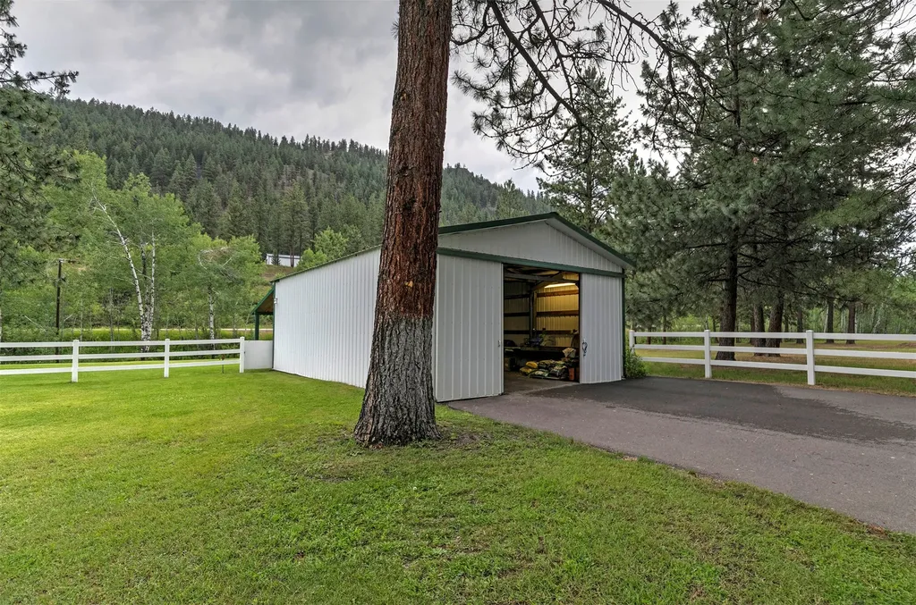 29109 Hwy 10 W Huson MT 59846