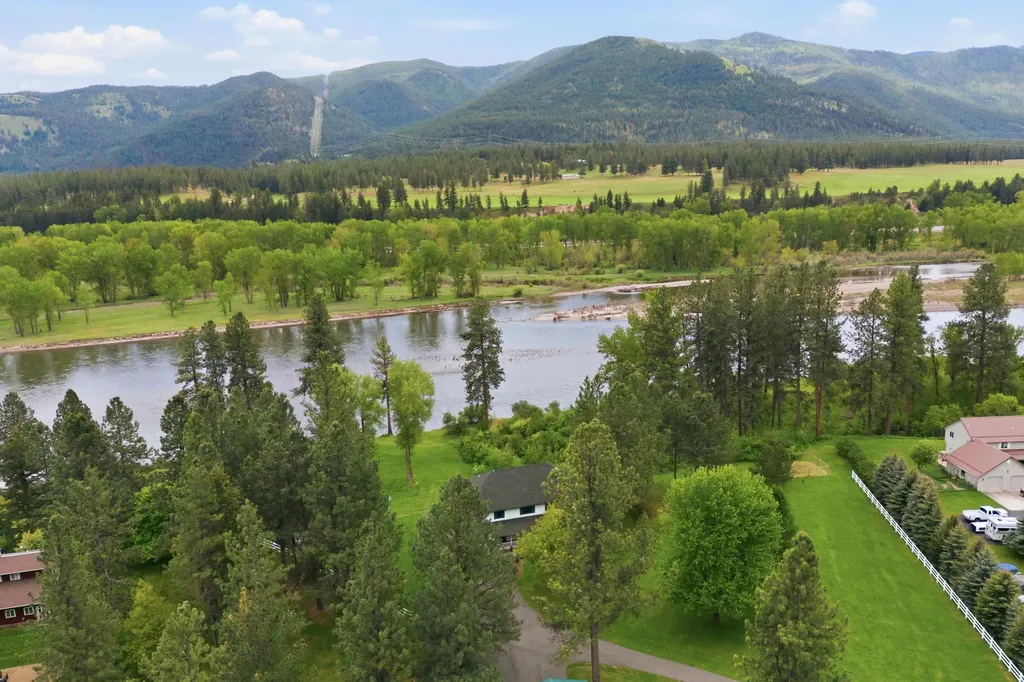 29109 Hwy 10 W Huson MT 59846